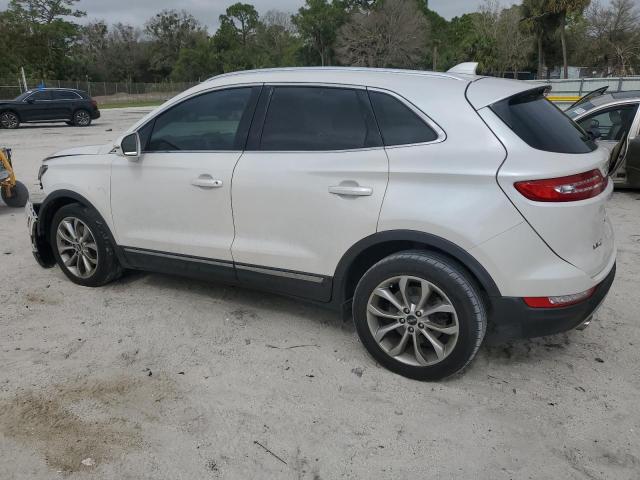 Photo 2 from auction – 2017 LINCOLN MKC SELECT with VIN 5LMCJ2C93HUL32642