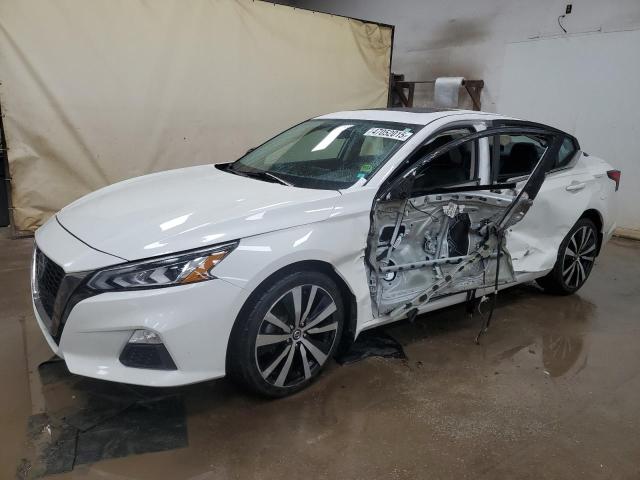 NISSAN ALTIMA SR 2019 with VIN 1N4BL4CW6KN323388 - Photo from auction