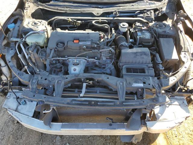 Photo 11 from auction – 2018 HONDA CIVIC LX with VIN 19XFC2F53JE016248