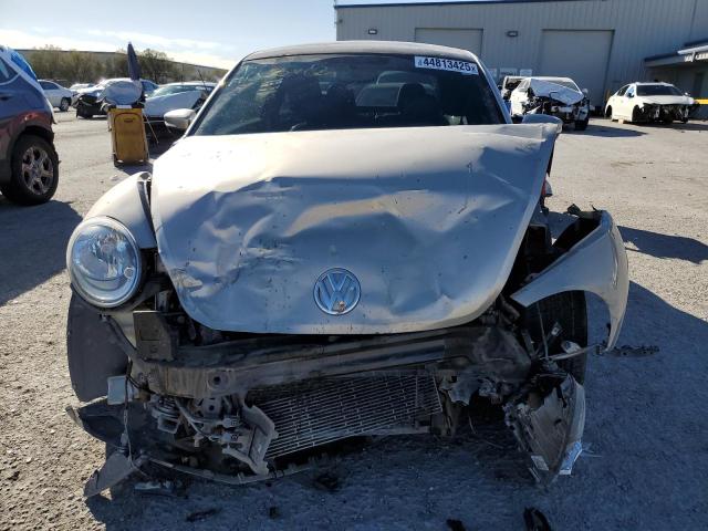 Photo 5 from auction – 2014 VOLKSWAGEN BEETLE with VIN 3VWJP7AT8EM629833