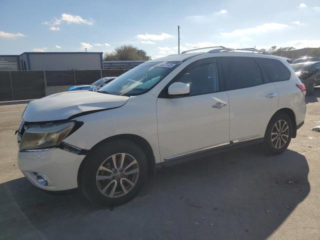 NISSAN PATHFINDER 2016 with VIN 5N1AR2MMXGC671022 - Photo from auction