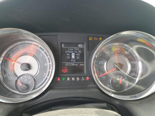 Photo 9 from auction – 2013 CHRYSLER TOWN & COU with VIN 2C4RC1GGXDR647749
