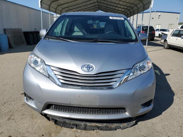 Photo 5 from auction – 2015 TOYOTA SIENNA LE with VIN 5TDKK3DC7FS645405