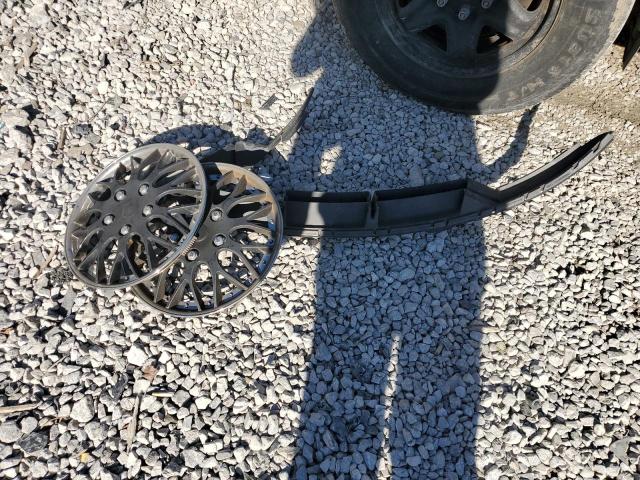 Foto 12 de la subasta – 2004 SATURN ION LEVEL con VIN 1G8AG52F34Z132079