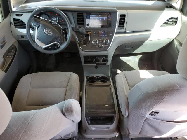 Photo 8 from auction – 2017 TOYOTA SIENNA LE with VIN 5TDKZ3DCXHS839957