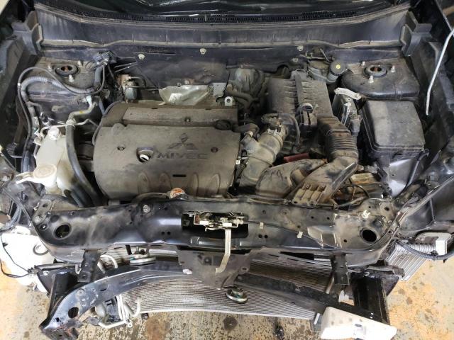 Photo 12 from auction – 2017 MITSUBISHI OUTLANDER with VIN JA4AR3AU5HZ041531