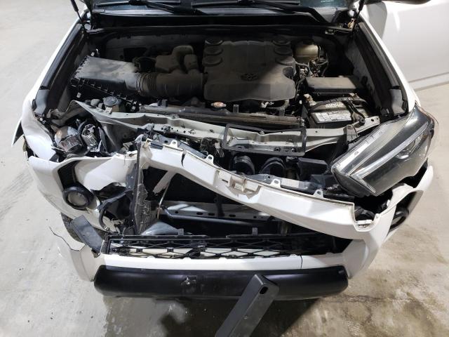 Photo 12 from auction – 2017 TOYOTA 4RUNNER SR with VIN JTEBU5JR5H5457971