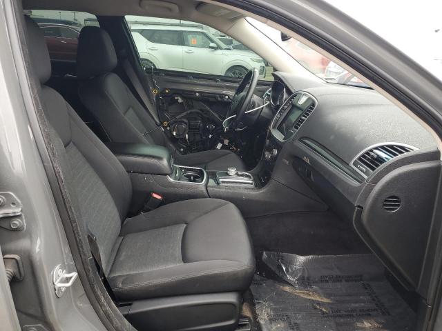 Photo 7 from auction – 2018 CHRYSLER 300 TOURIN with VIN 2C3CCARG8JH276101