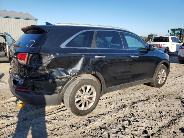 Photo 3 from auction – 2018 KIA SORENTO LX with VIN 5XYPG4A32JG408909