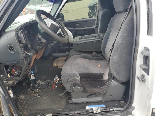 Photo 7 from auction – 2000 CHEVROLET SILVERADO with VIN 2GCEC19V7Y1402082