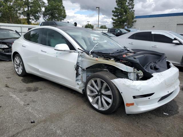 Photo 4 from auction – 2018 TESLA MODEL 3 with VIN 5YJ3E1EB9JF135561