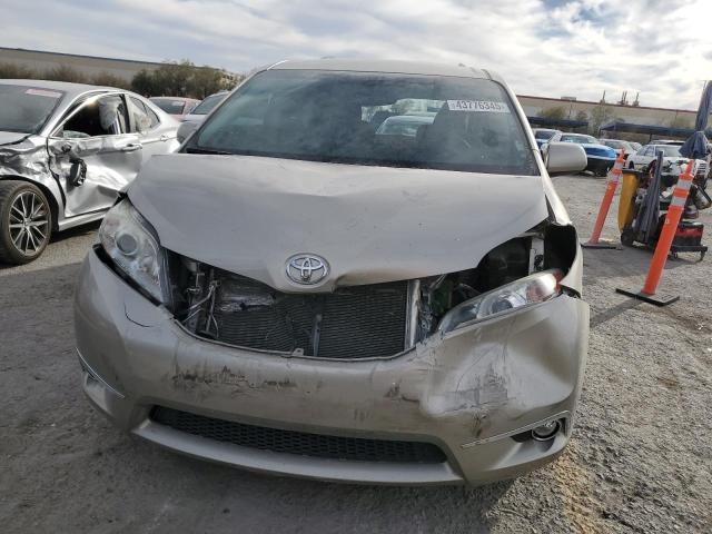 Photo 5 from auction – 2015 TOYOTA SIENNA LE with VIN 5TDKK3DC3FS596591