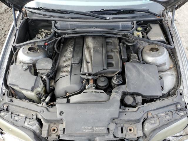 Photo 11 from auction – 2004 BMW 325 XI with VIN WBAEU33404PM59534