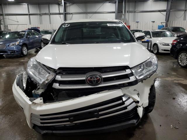 Photo 5 from auction – 2018 TOYOTA HIGHLANDER with VIN 5TDBZRFH1JS852825