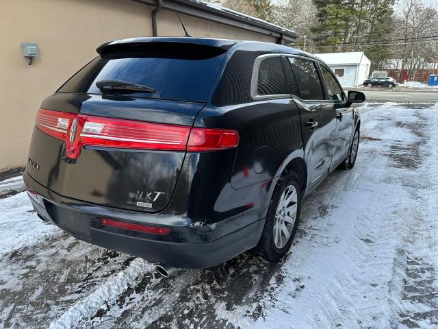 Photo 4 from auction – 2019 LINCOLN MKT with VIN 2LMHJ5NK1KBL00882