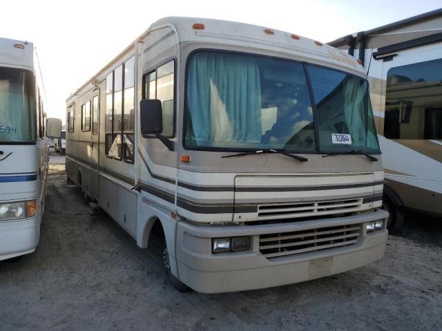 FORD FLEETWOOD 1996 with VIN 3FCMF53G6TJA04000 - Photo from auction