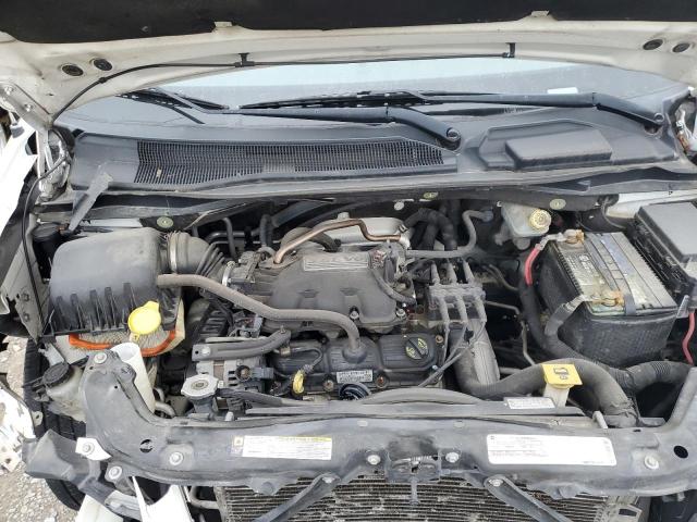 Photo 12 from auction – 2010 CHRYSLER TOWN & COU with VIN 2A4RR5D15AR304648