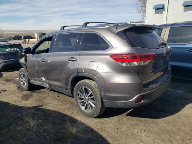 Photo 2 from auction – 2019 TOYOTA HIGHLANDER with VIN 5TDKZRFH4KS574777