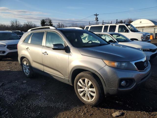 Photo 4 from auction – 2011 KIA SORENTO EX with VIN 5XYKUDA2XBG088685
