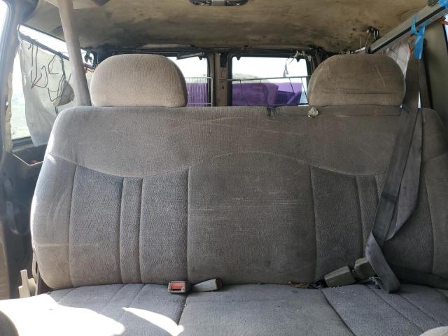 Photo 10 from auction – 2000 CHEVROLET ASTRO with VIN 1GNDM19WXYB150711