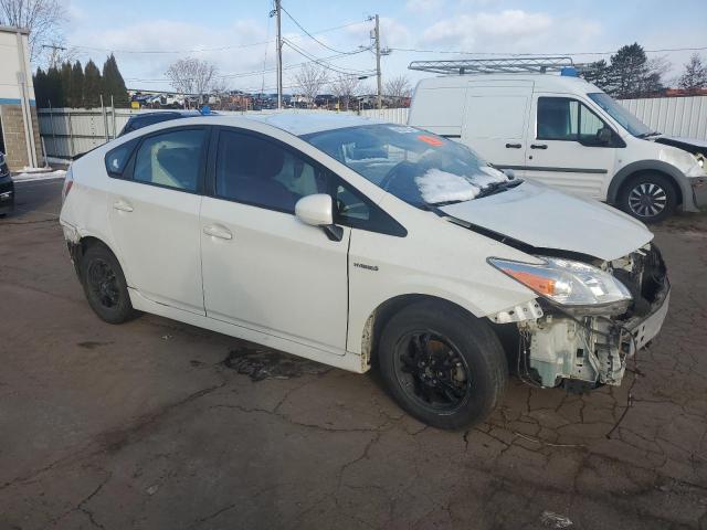 Снимка 4 от търг – 2015 TOYOTA PRIUS с VIN JTDKN3DU5F0419253