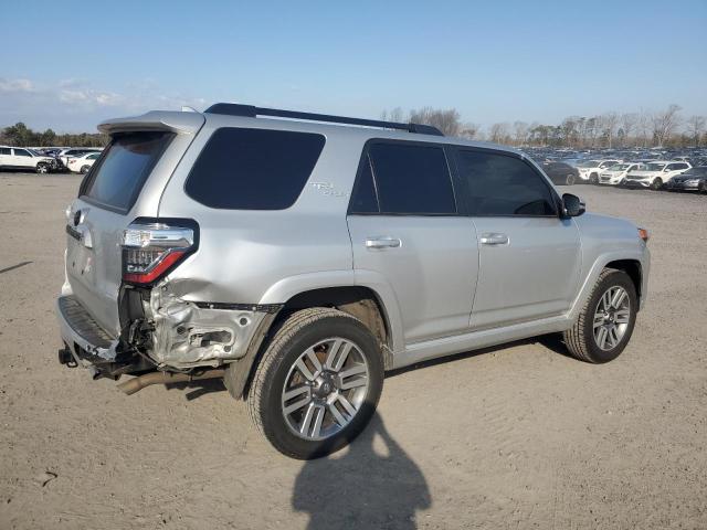 Photo 3 from auction – 2022 TOYOTA 4RUNNER SR with VIN JTESU5JR6N6026609