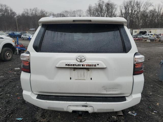 Photo 6 from auction – 2018 TOYOTA 4RUNNER SR with VIN JTEBU5JR8J5604659