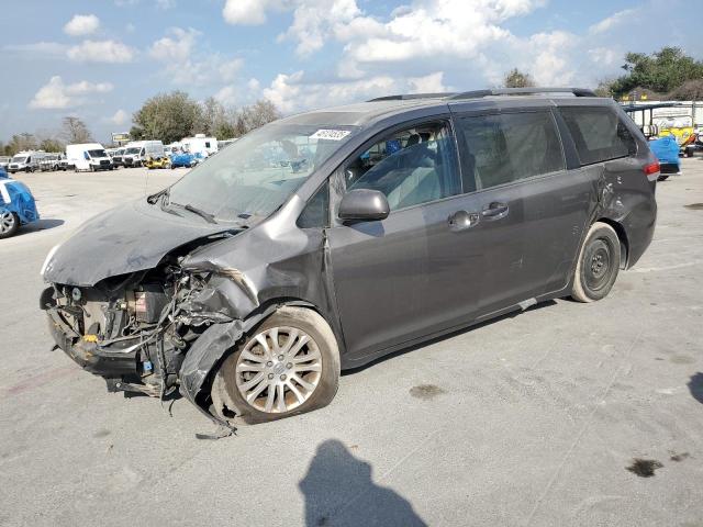 TOYOTA SIENNA XLE 2014 with VIN 5TDYK3DC3ES433190 - Photo from auction