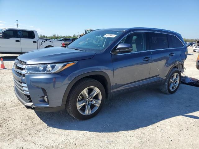 TOYOTA HIGHLANDER 2017 with VIN 5TDYZRFH9HS220434 - Photo from auction
