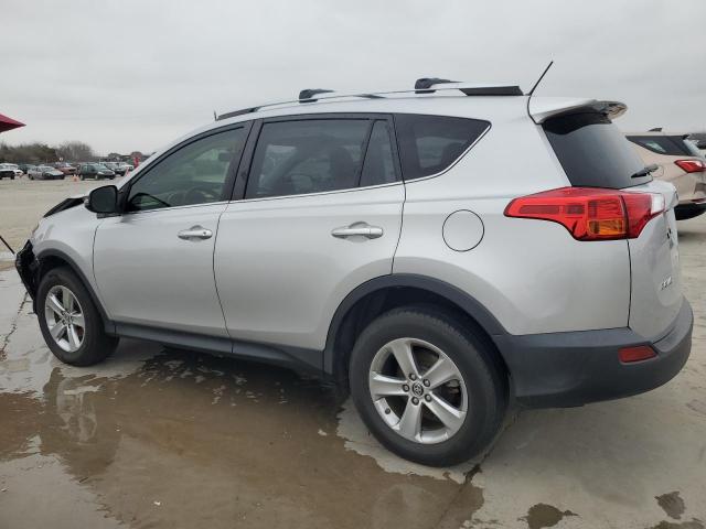Photo 2 from auction – 2015 TOYOTA RAV4 XLE with VIN JTMWFREV9FJ030733