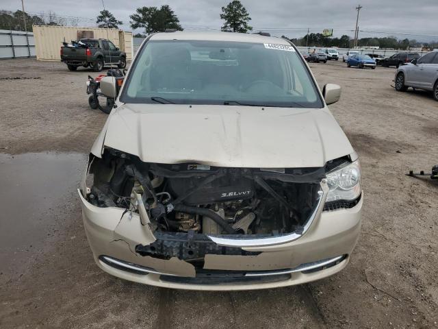 Photo 5 from auction – 2015 CHRYSLER TOWN & COU with VIN 2C4RC1BG7FR621037