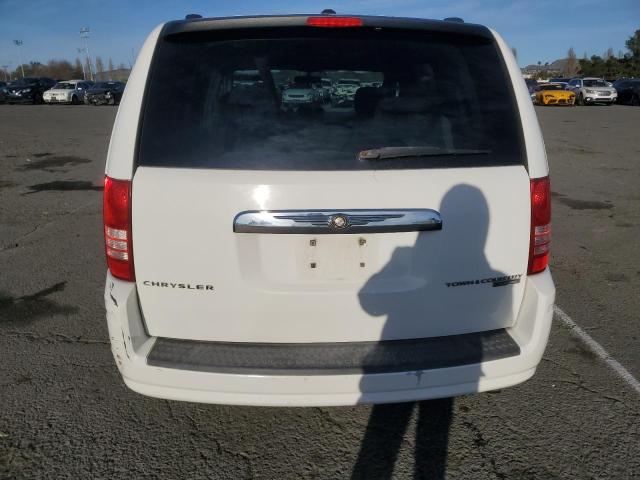 Photo 6 from auction – 2010 CHRYSLER TOWN & COU with VIN 2A4RR5D12AR108439
