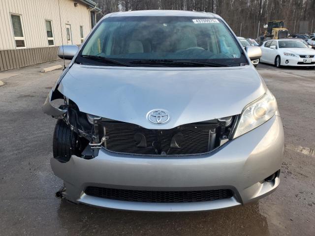Photo 5 from auction – 2013 TOYOTA SIENNA LE with VIN 5TDKK3DC2DS323087
