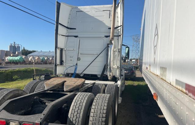 Photo 4 from auction – 2011 VOLVO VN VNL with VIN 4V4NC9EJ3BN534378