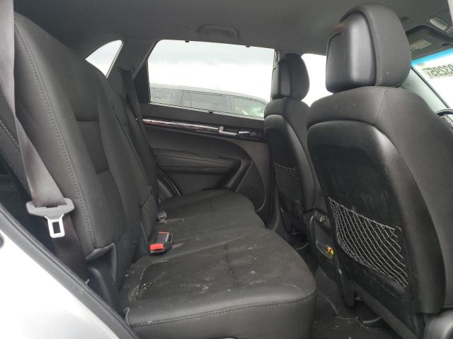 Photo 11 from auction – 2014 KIA SORENTO LX with VIN 5XYKT3A67EG507662