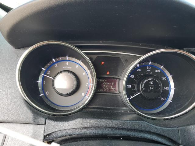 Photo 9 from auction – 2012 HYUNDAI SONATA SE with VIN 5NPEC4AC2CH341615
