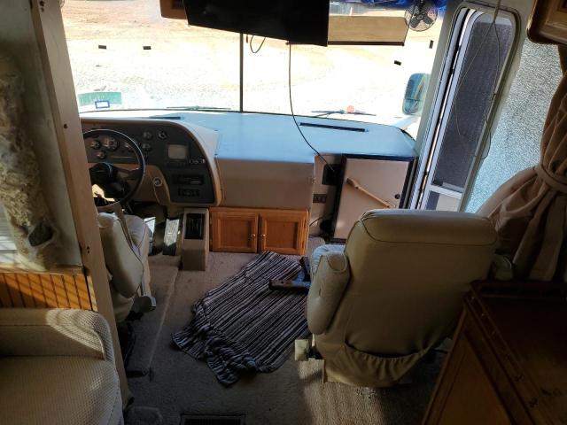 Photo 5 from auction – 2000 FREIGHTLINER CHASSIS X with VIN 4UZ6EFBC0YCG67195
