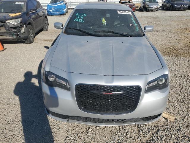 Photo 5 from auction – 2022 CHRYSLER 300 S with VIN 2C3CCABG9NH135201