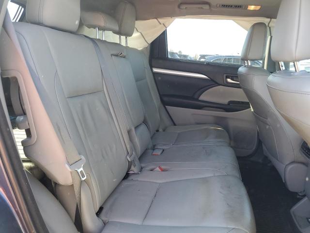 Photo 11 from auction – 2018 TOYOTA HIGHLANDER with VIN 5TDJZRFH3JS844625