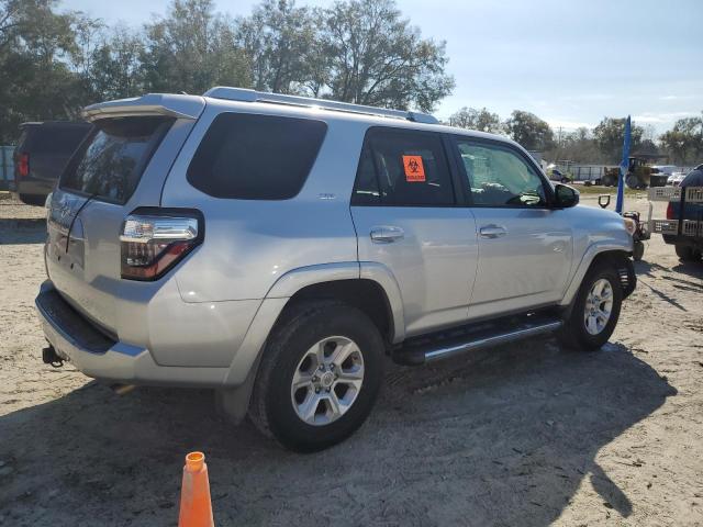 Photo 3 from auction – 2015 TOYOTA 4RUNNER SR with VIN JTEZU5JR5F5089688