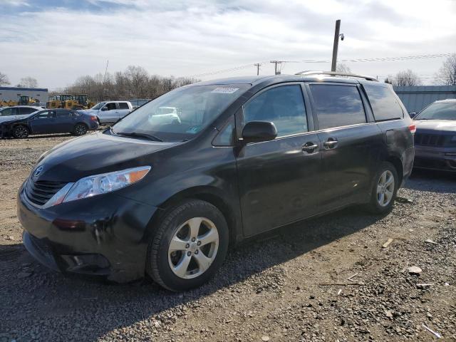 Photo 1 from auction – 2013 TOYOTA SIENNA LE with VIN 5TDKK3DC0DS391520