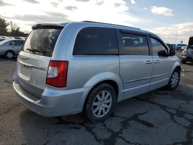 Photo 3 from auction – 2012 CHRYSLER TOWN & COU with VIN 2C4RC1CGXCR375983