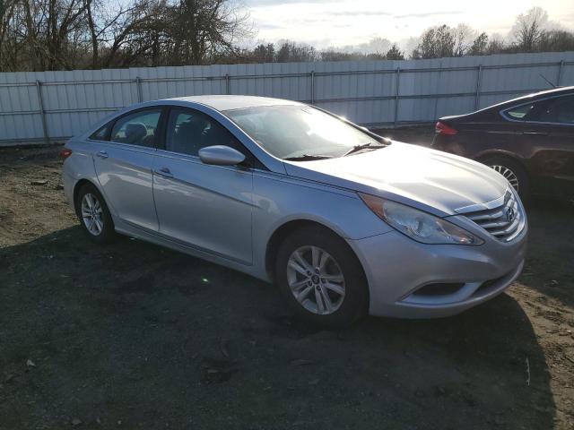 Photo 4 from auction – 2011 HYUNDAI SONATA GLS with VIN 5NPEB4AC4BH250170