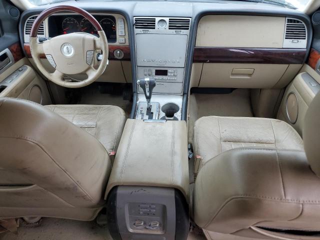 Photo 8 from auction – 2006 LINCOLN NAVIGATOR with VIN 5LMFU28556LJ18670