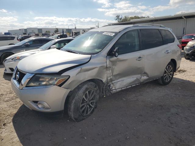 NISSAN PATHFINDER 2013 with VIN 5N1AR2MN8DC637990 - Photo from auction