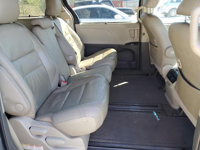 Photo 11 from auction – 2015 TOYOTA SIENNA XLE with VIN 5TDYK3DC4FS656114