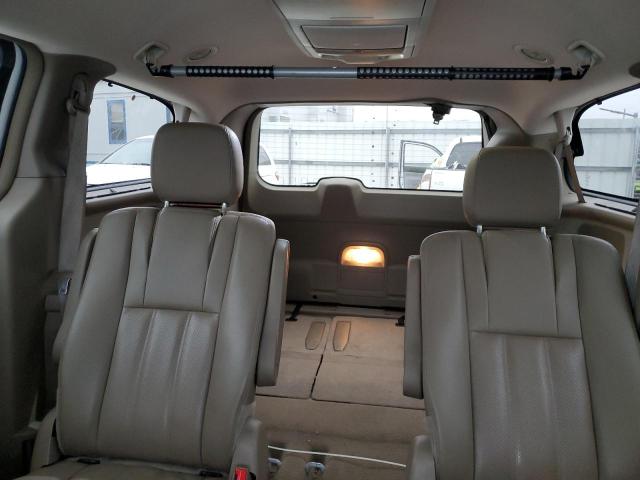 Photo 10 from auction – 2015 CHRYSLER TOWN & COU with VIN 2C4RC1CG0FR573041
