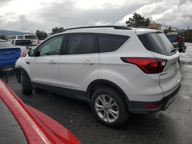 Photo 2 from auction – 2019 FORD ESCAPE SEL with VIN 1FMCU0HD7KUC31560