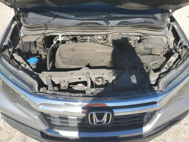 Photo 11 from auction – 2017 HONDA RIDGELINE with VIN 5FPYK2F5XHB007702
