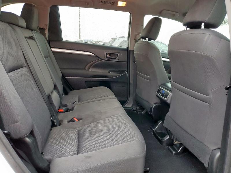 Photo 10 from auction – 2017 TOYOTA HIGHLANDER with VIN 5TDZARFH8HS026456